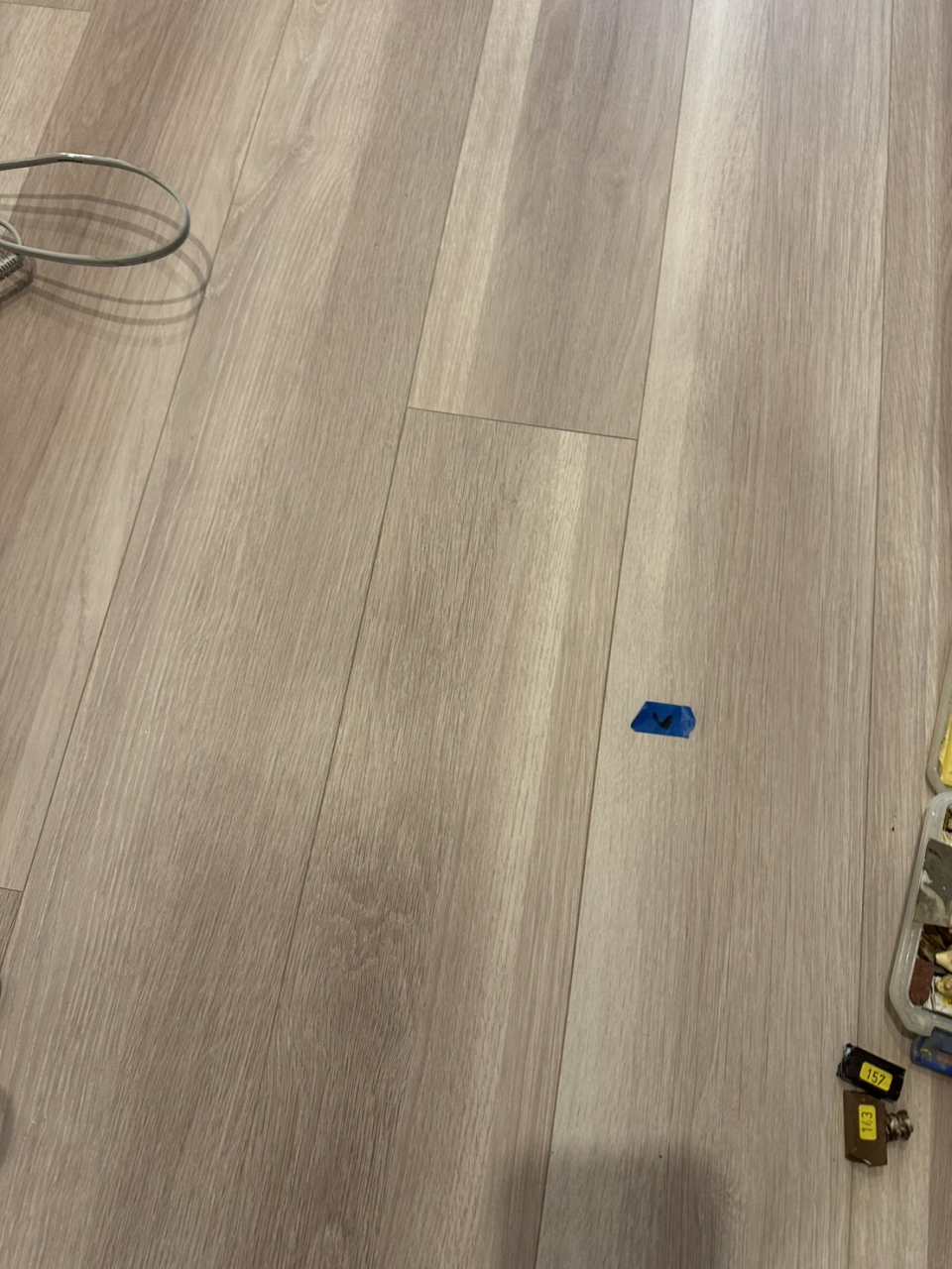 床剥がれ補修