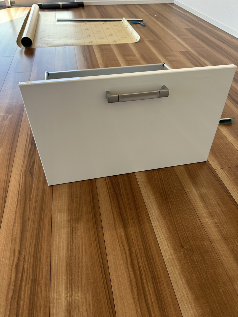 キッチン引き出しダイノックシート張り替え